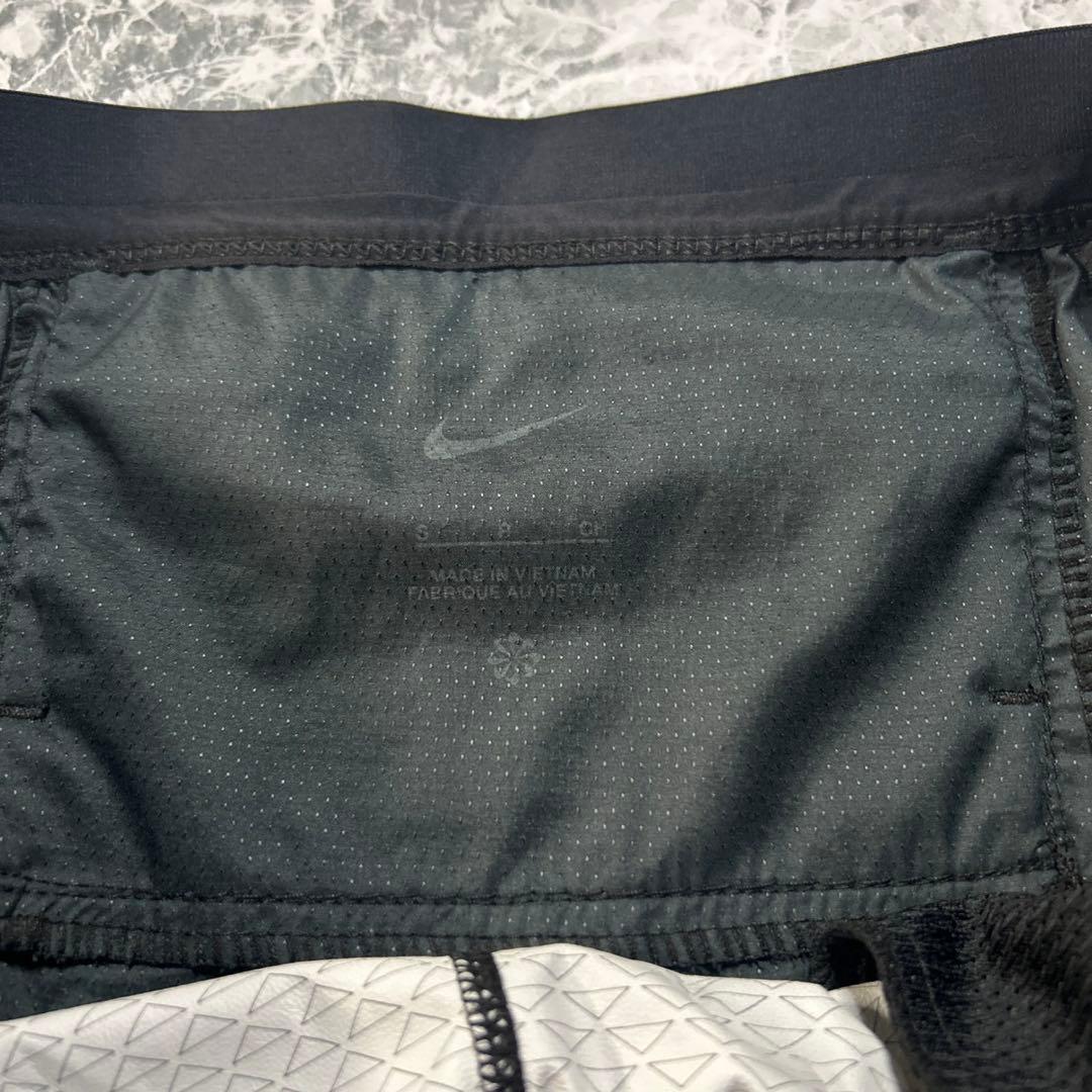 美品NIKE TRAIL ナイキトレイル　フェノム エリート　ナイロンパンツ