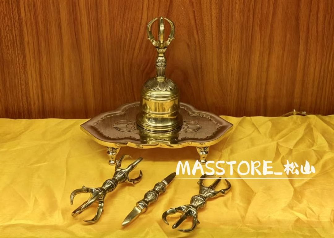 地蔵菩薩 仏画 絹布 仏教美術 掛け軸 仏像 厄除け 室内装飾 掛け物 未表装
