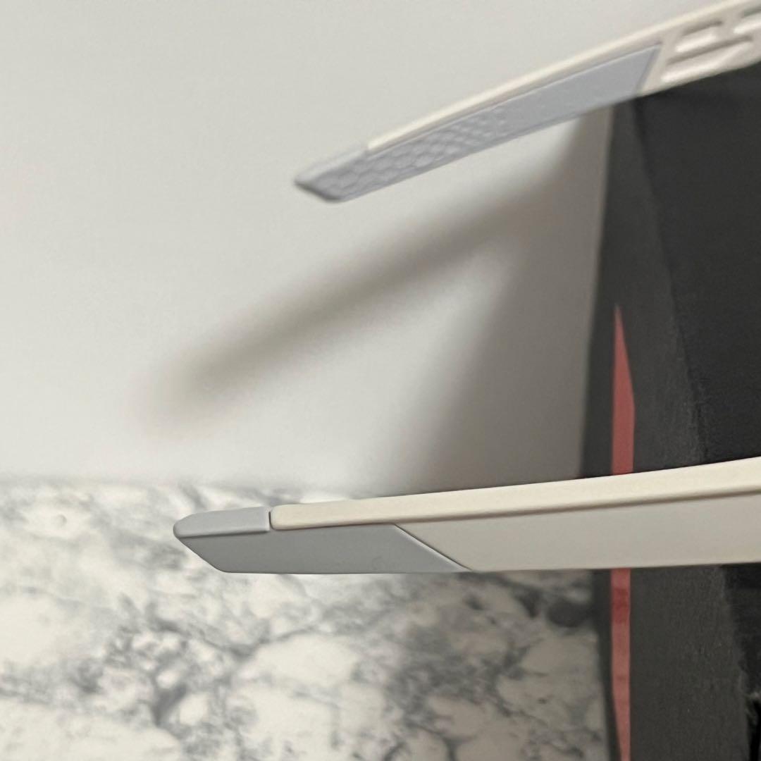 100% ワンハンドレッド サングラス S2 White HiPER Red