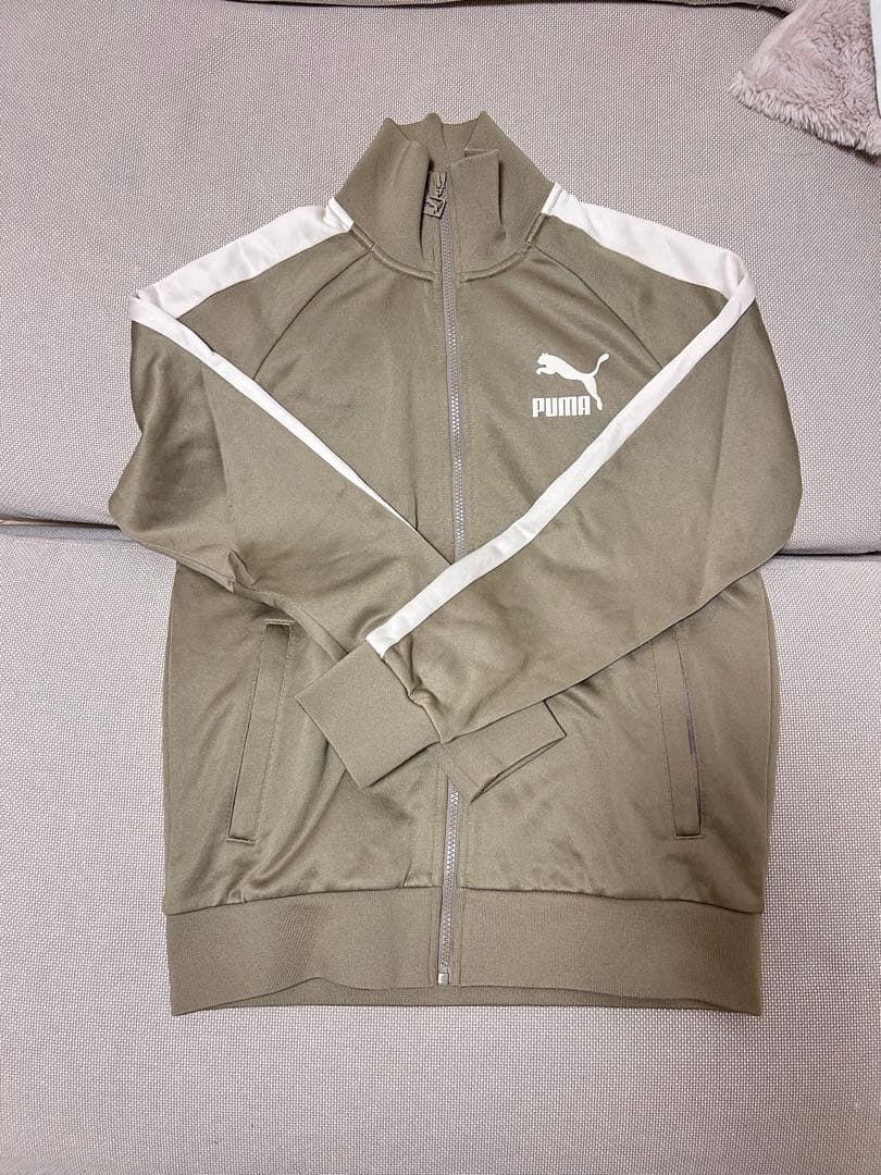 PUMA オリーブグリーン セットアップ