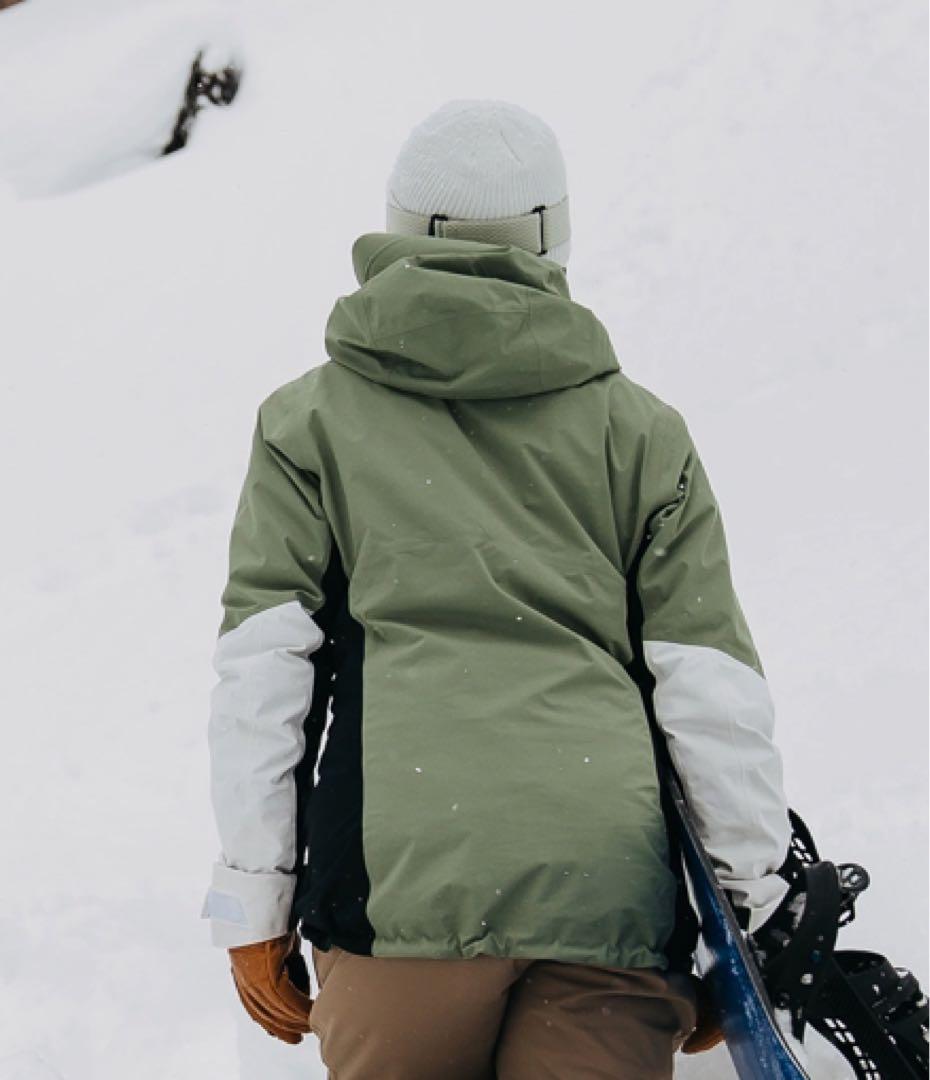 Burton [ak] 2023 スノーボードジャケット　レディース　Sサイズ