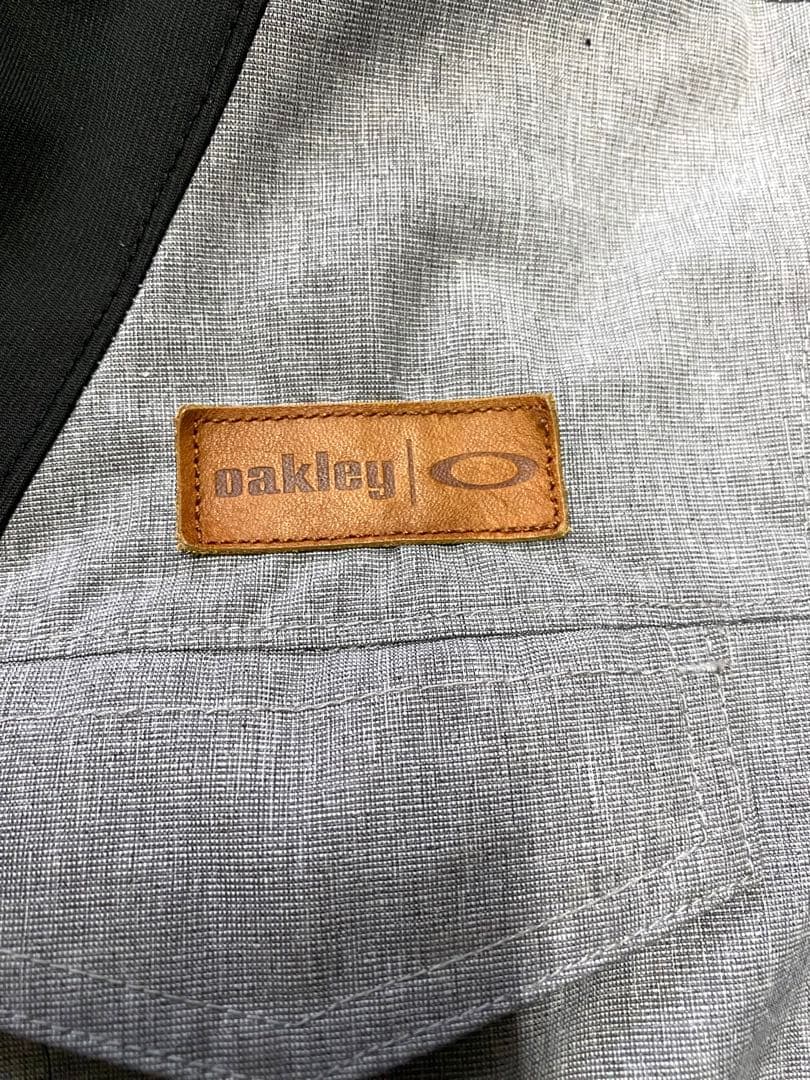 OAKLEYスノボウェア 送料無料‼️