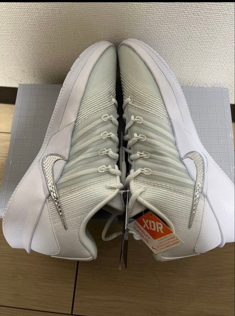 シューズ(女性用) Nike Sabrina 3 wmns 25,5cm
