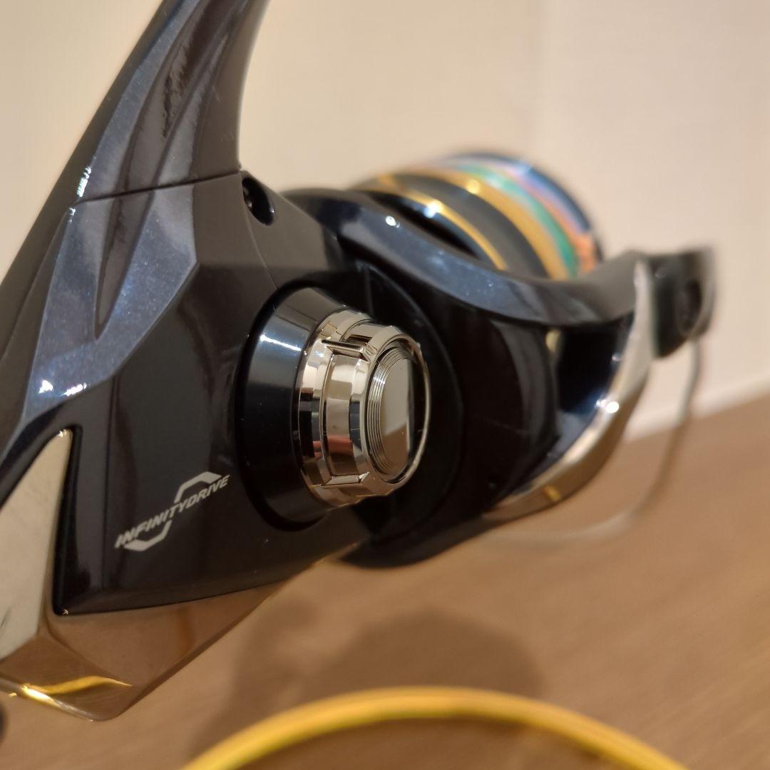 【新品未使用】SHIMANO スフェロス SW5000HG／ブリ・カンパチ対応