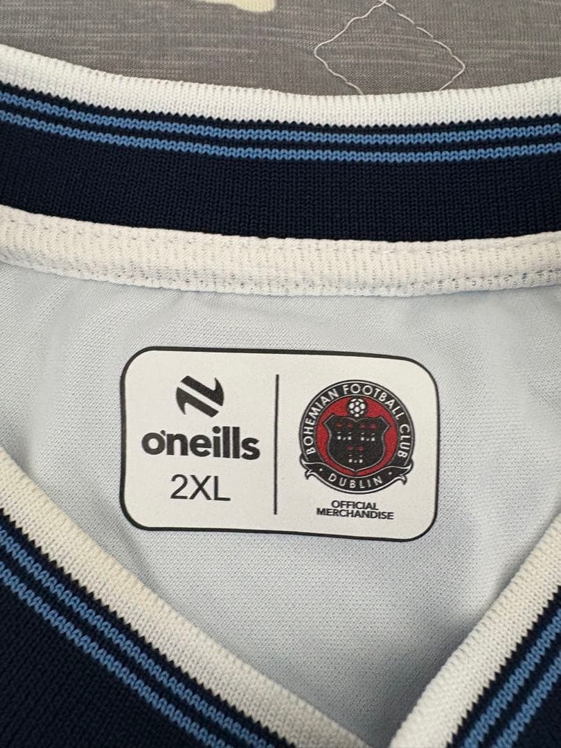 新品同様2XL！oasis×Bohemian FC限定ユニフォーム