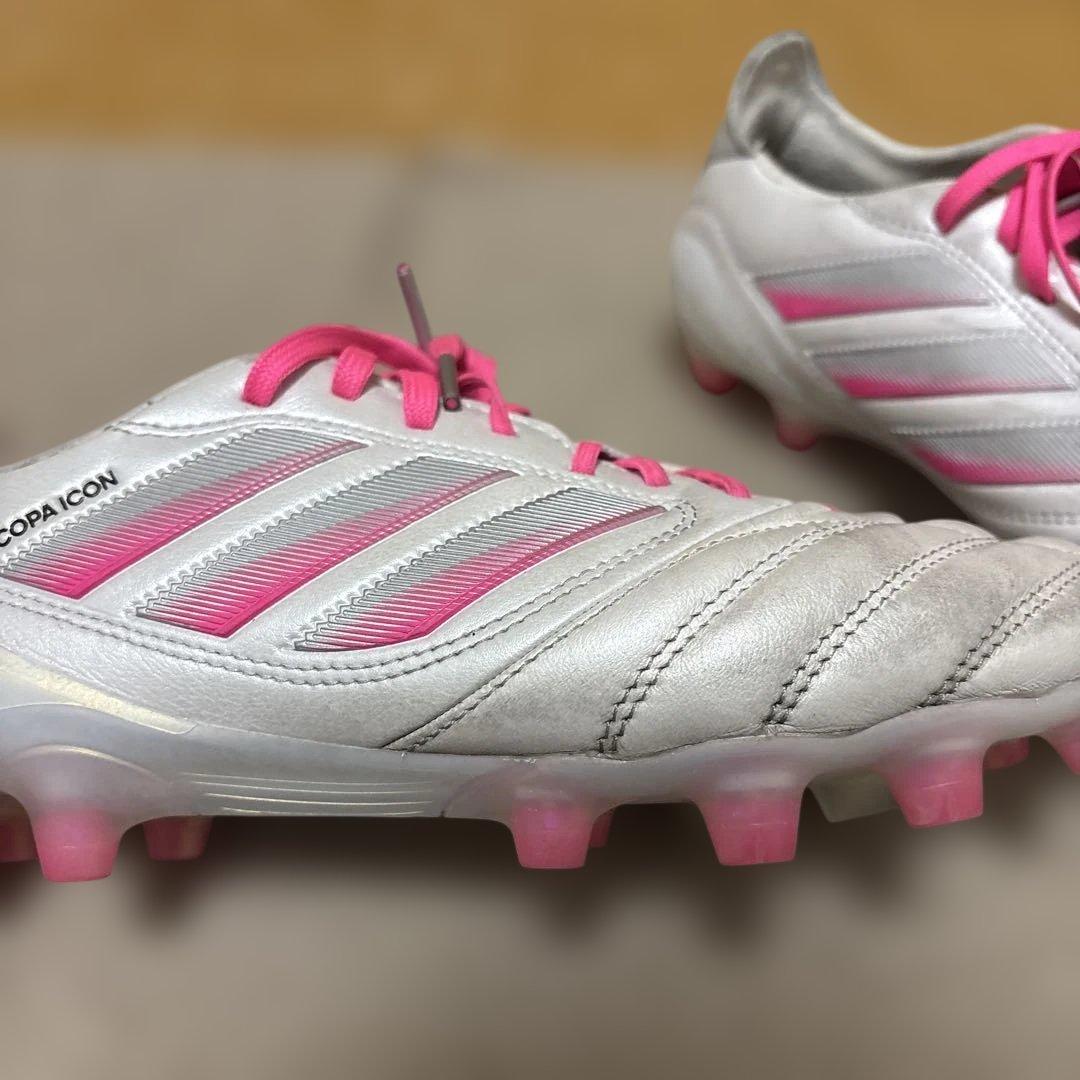adidas サッカーシューズ シルバー/ピンク