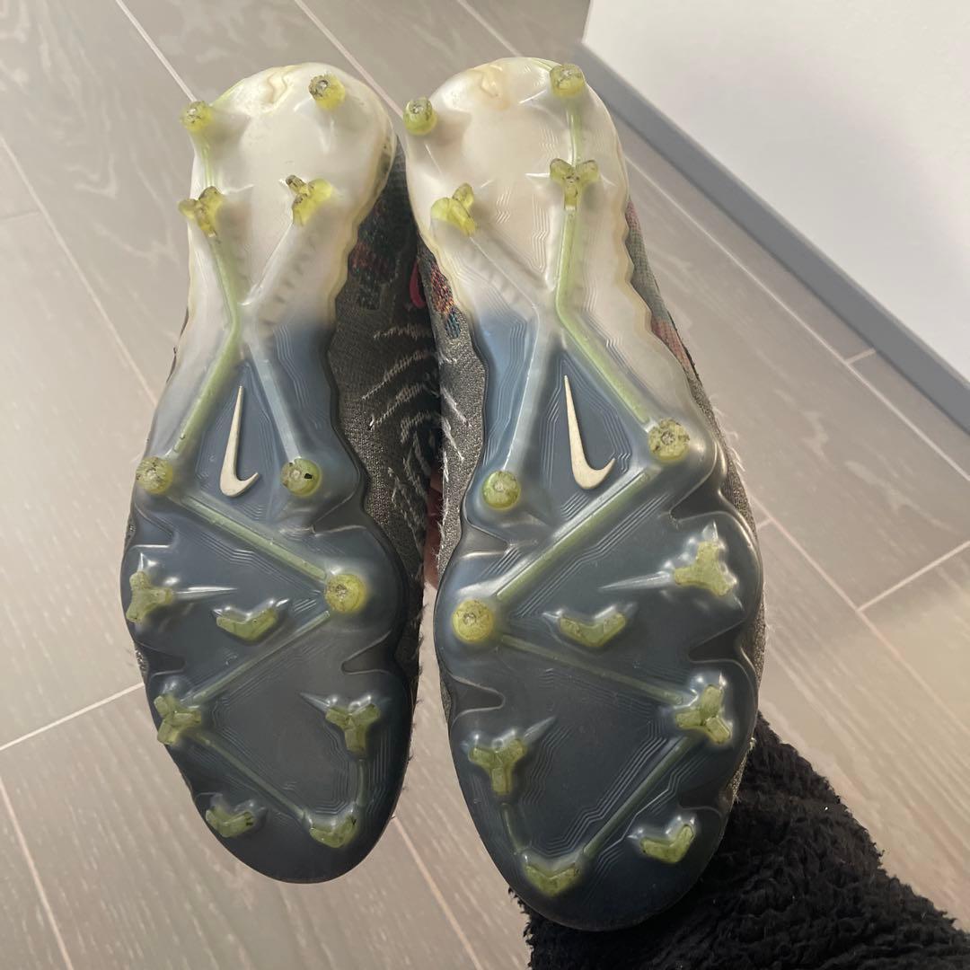 Nike Phantom サッカーシューズ