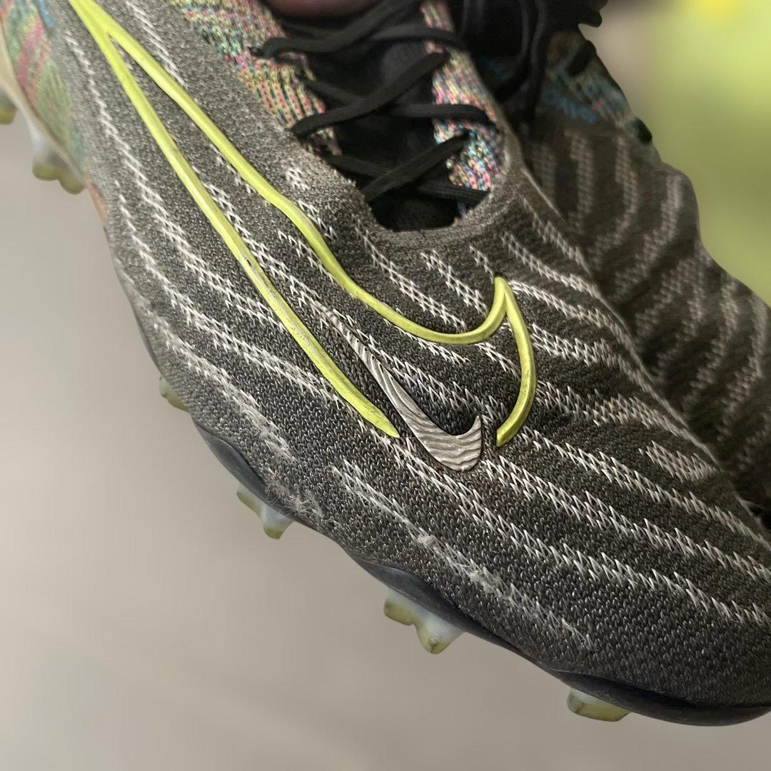 Nike Phantom サッカーシューズ