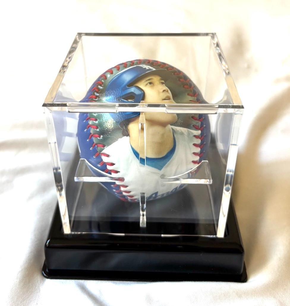 ドジャース 大谷翔平 2025個限定 サイン/画像/背番号/ケース/スタンド付き