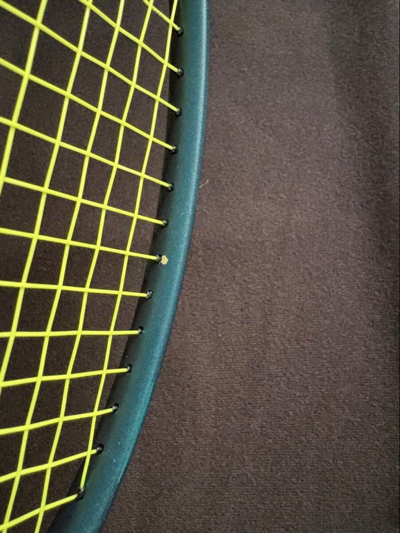 ☆YONEX ヨネックス　ナノフレア 800 ゲーム（NANOFLAR)4U5