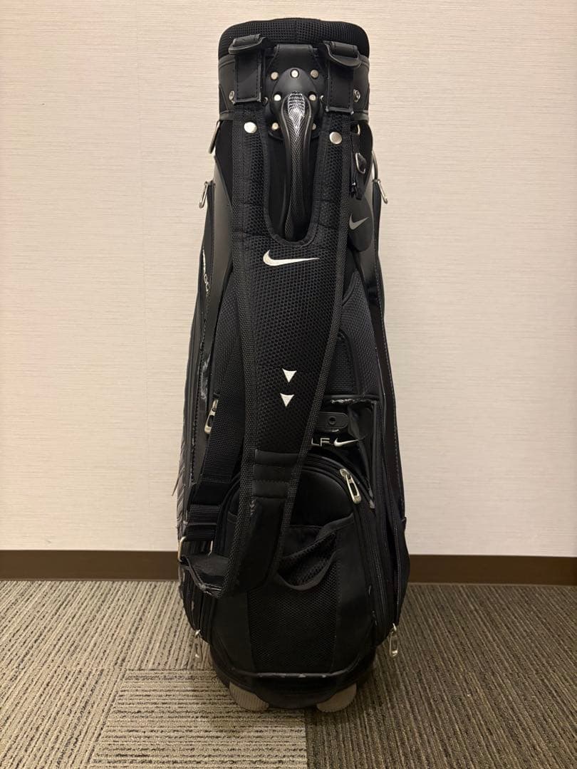 NIKE golf キャディバッグ、フード付き