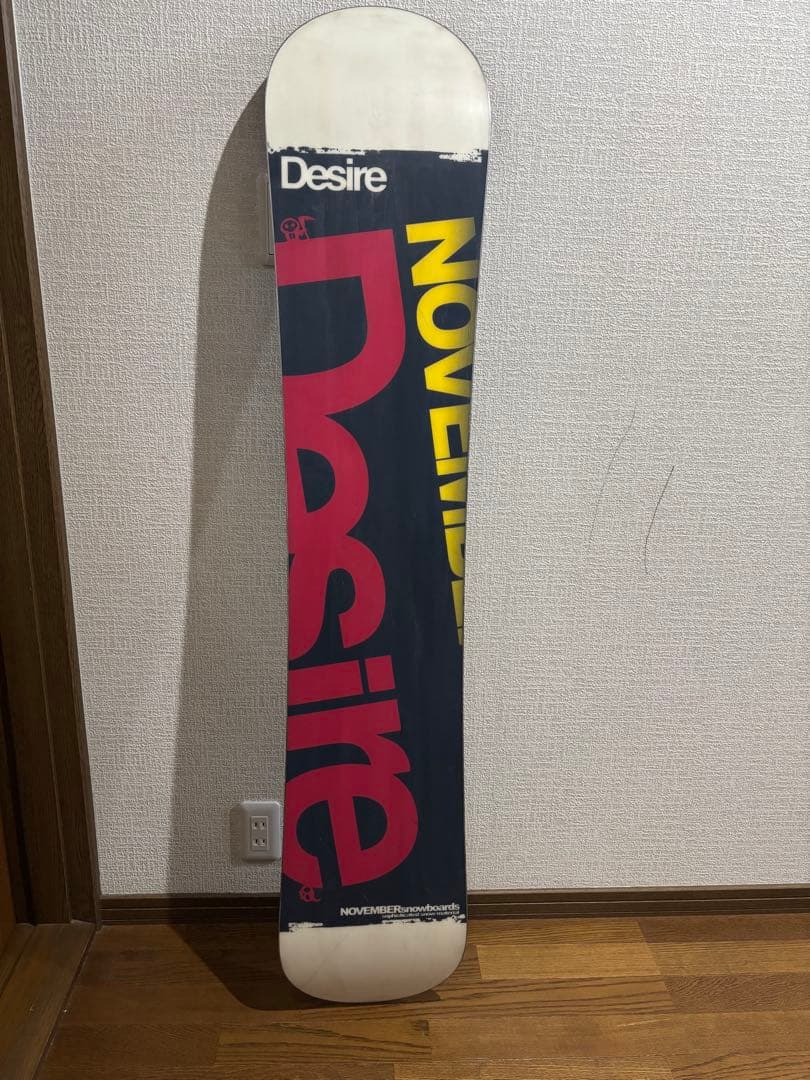 November Desire ノベンバー　スノーボード148cm デザイア