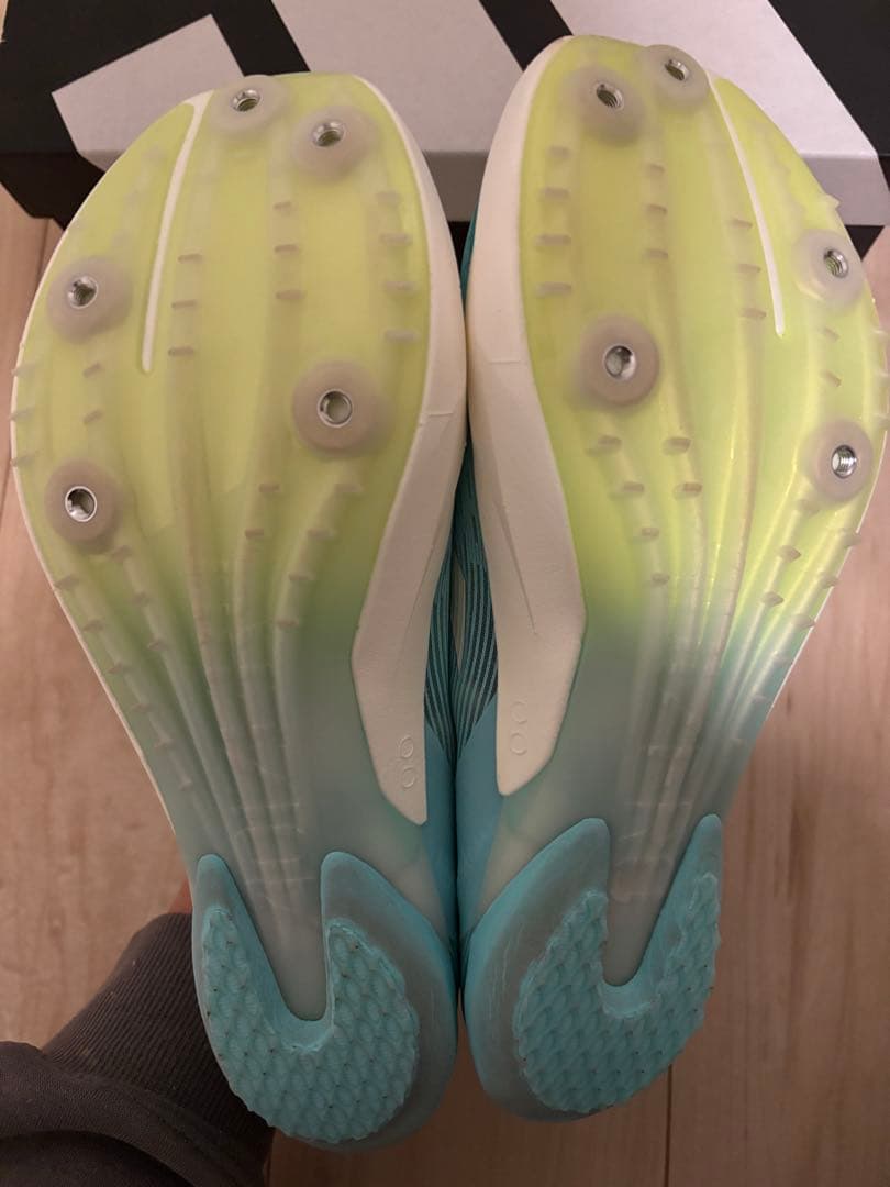 走行距離500m未満　adizero アンビジョン　26.5cm　スパイク袋