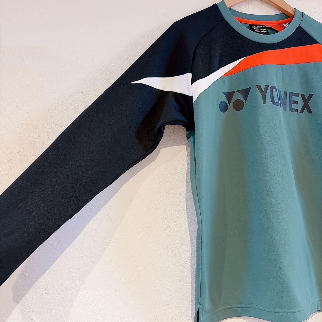 美品　YONEX ライトトレーナー完売品