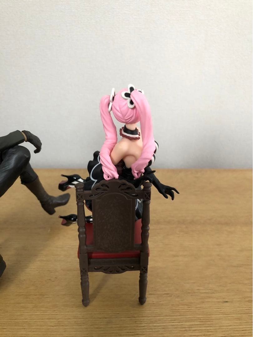 クザン　ペローナ　椅子　フィギュア　2体セット