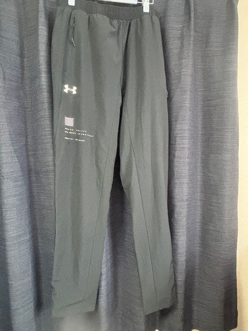 Under Armour アンダーアーマーフード付　メンズ　ＸＬ　セットアップ