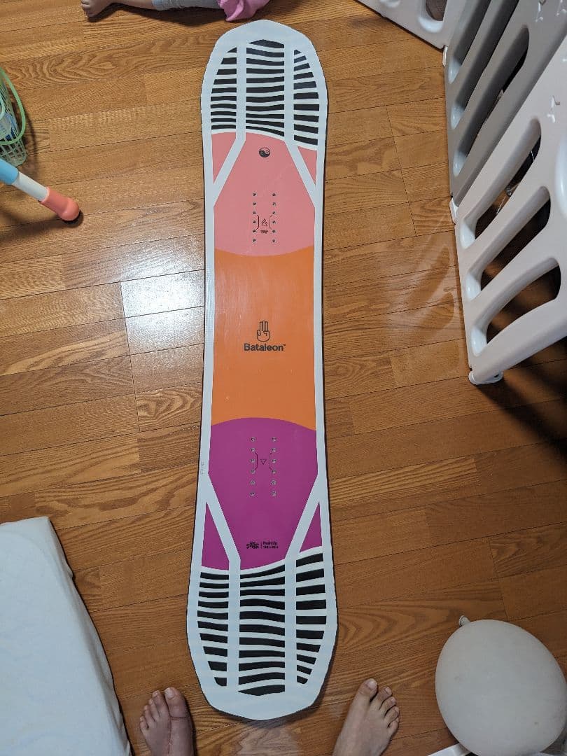 スノーボード　バタレオン　bataleon 138cm　キャンバー　レディース