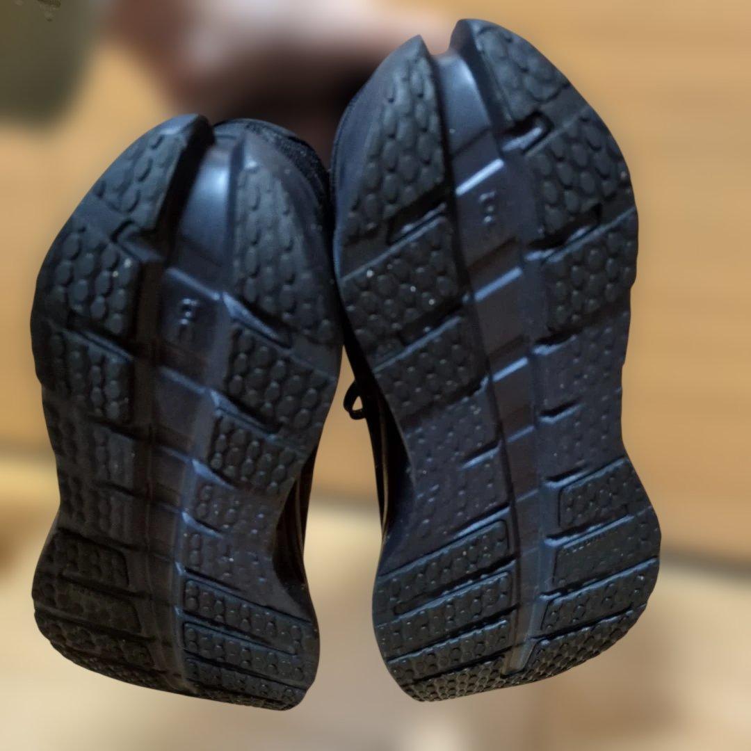 【美品・正規品】On/Cloudrunner3 Black