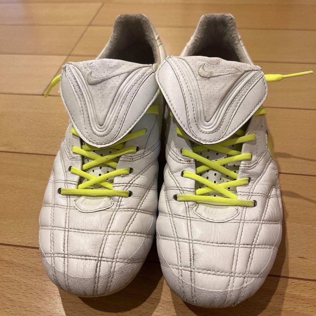 NIKE ナイキ サッカースパイク　ティエンポレジェンド