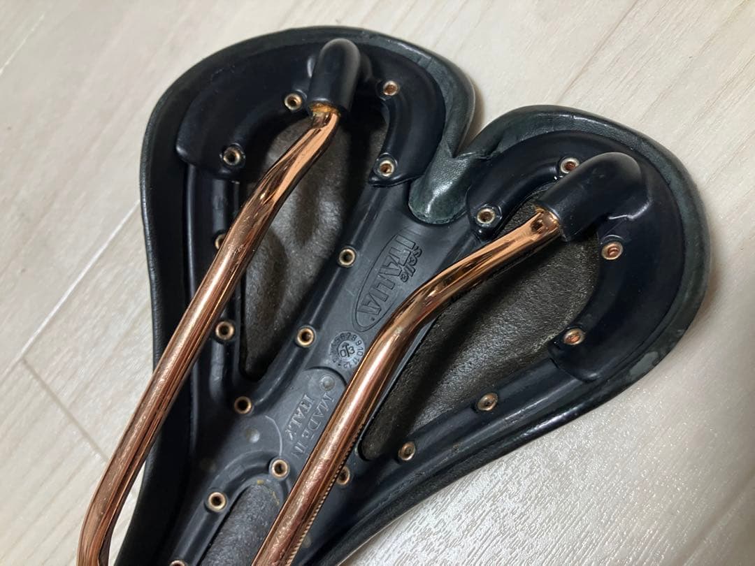サドル　Storika ストーリカ　セライタリア　Selle Italia