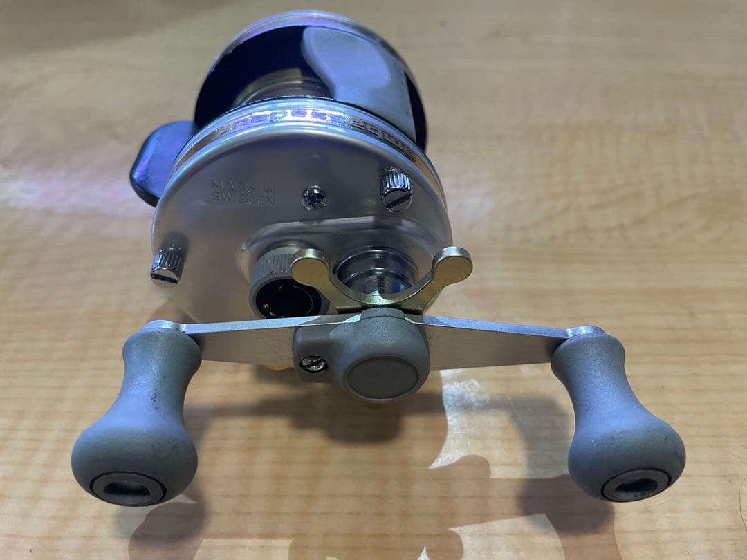 リール Abu Garcia Ultra Cast UC5600C