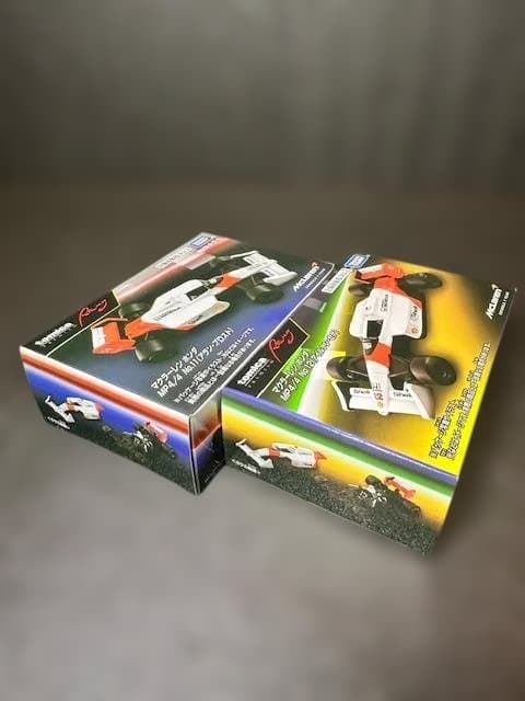【未開封】トミカプレミアムRacing マクラーレン ホンダ MP4/4　２種