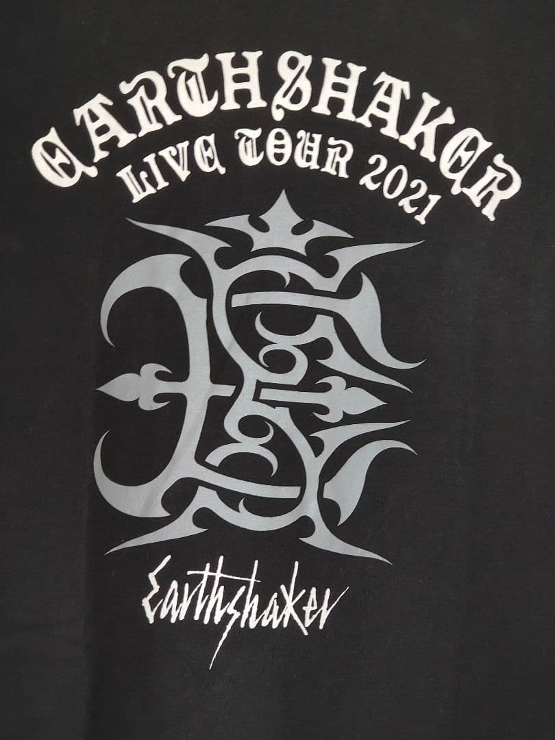 アースシェイカーライヴツアー2021 L Tシャツ&ギターピック&ストラップ付き
