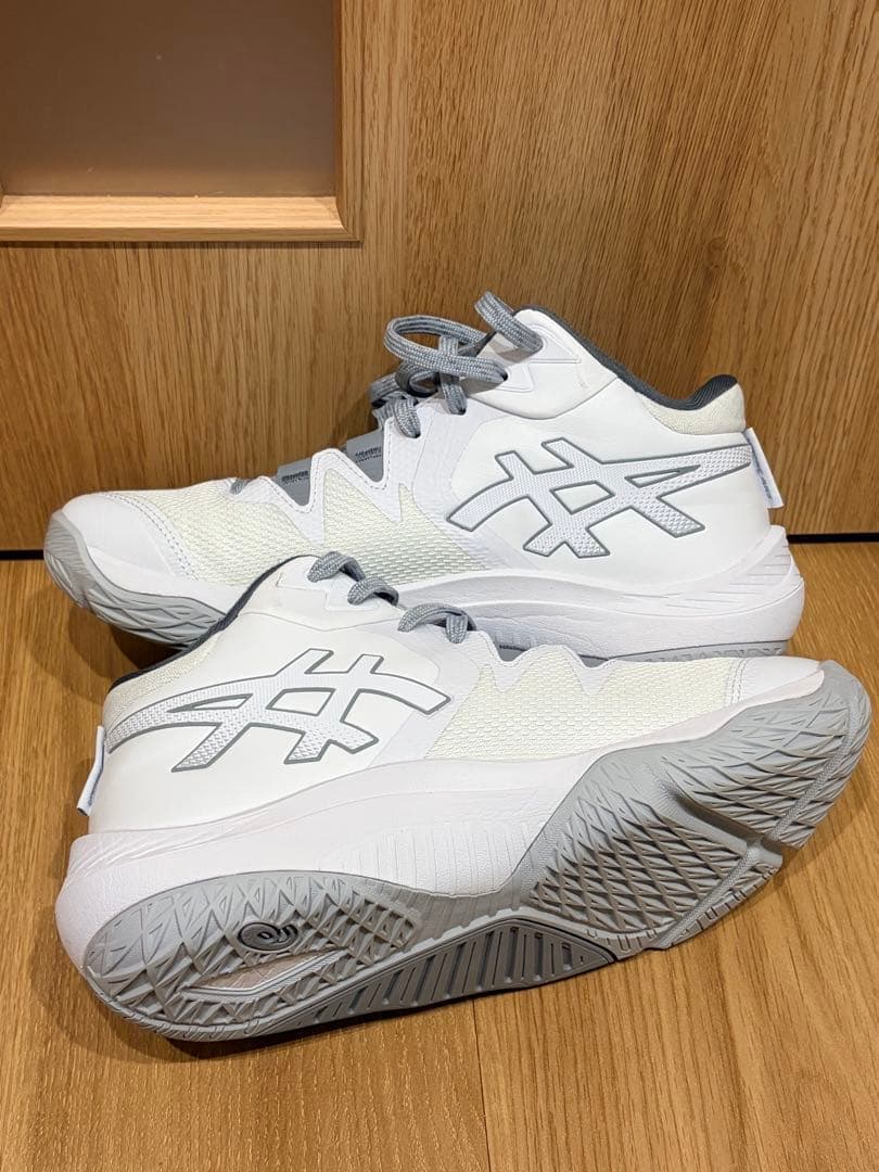 asics UNPRE ARS LOW 2 ホワイト×メトロポリス 24cm