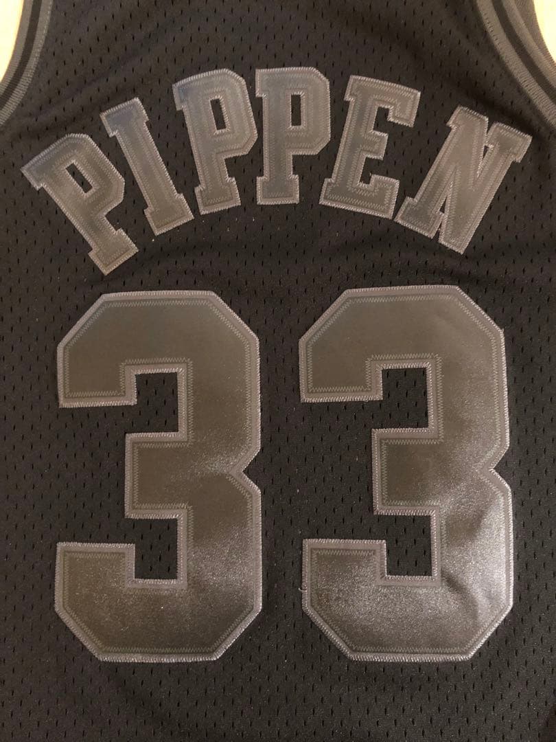 【未使用タグ付】ピッペン mitchell&ness ユニフォーム　黒色