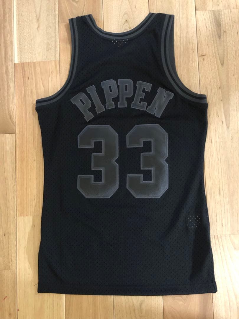 【未使用タグ付】ピッペン mitchell&ness ユニフォーム　黒色