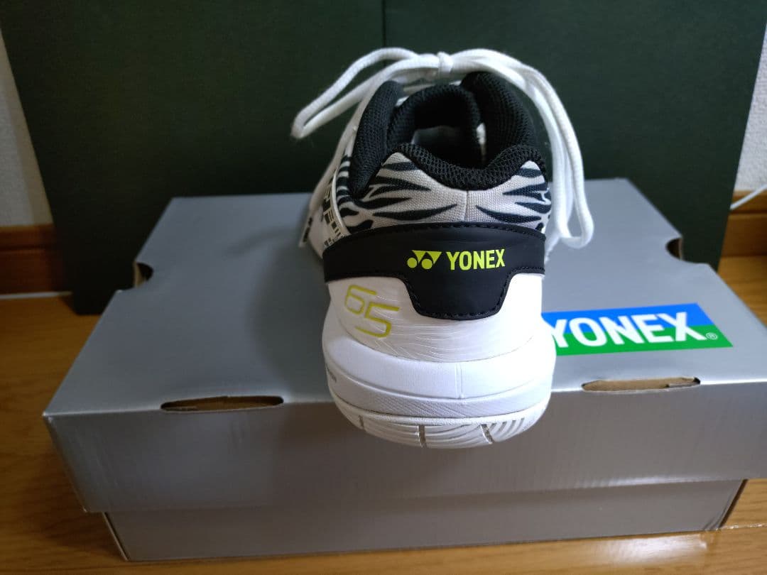 YONEXバドミントンシューズ　26センチ 桃田賢斗専用モデル