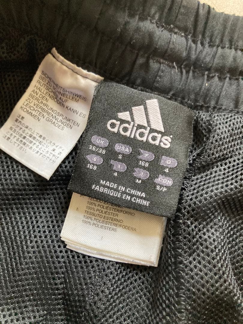 09年　adidas ACミラン ジャケット Mサイズ 黒/赤