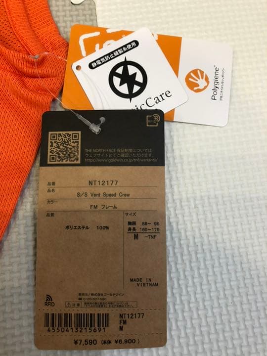 ノースフェイス Tシャツ　Mサイズ　　オレンジ　新品、タグ付き