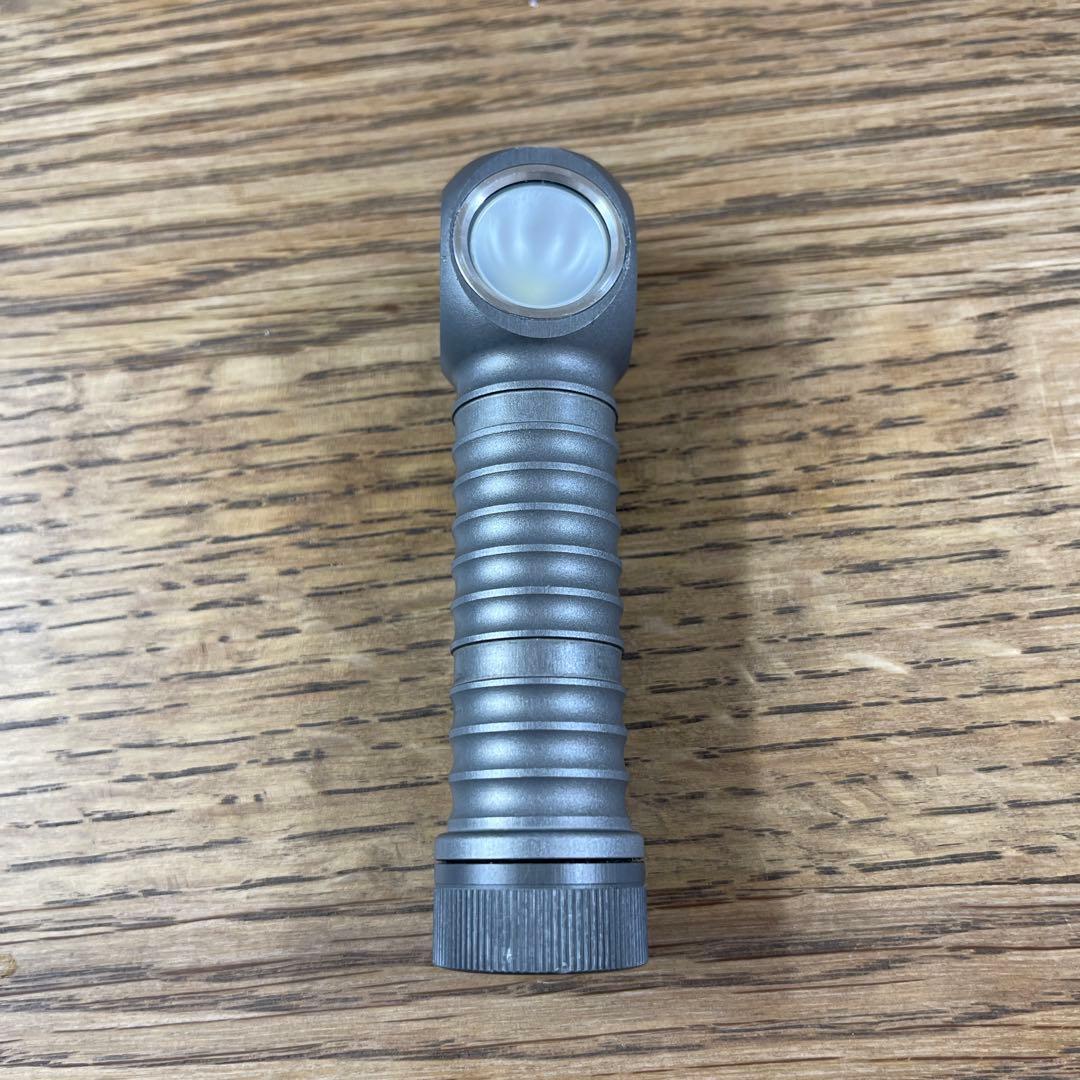 ZebraLight ニュートラルホワイト　フラッディー