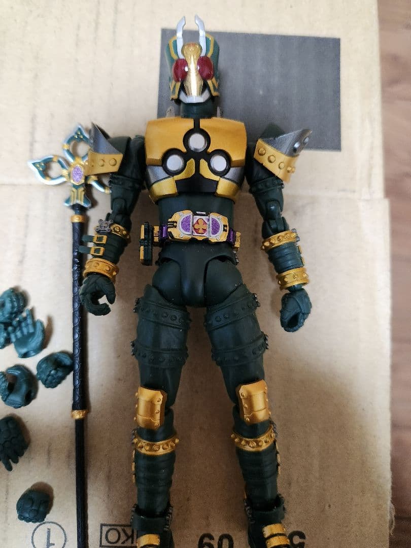S.H.Figuarts 仮面ライダーレンゲル グリンクロバー ギャレン