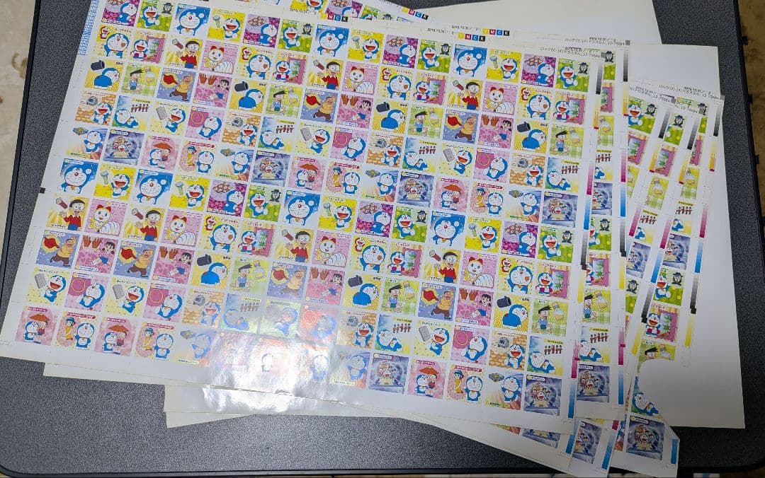 ドラえもん　ロッテ　ひみつ道具どう使う？シール　アンカットシート　７枚