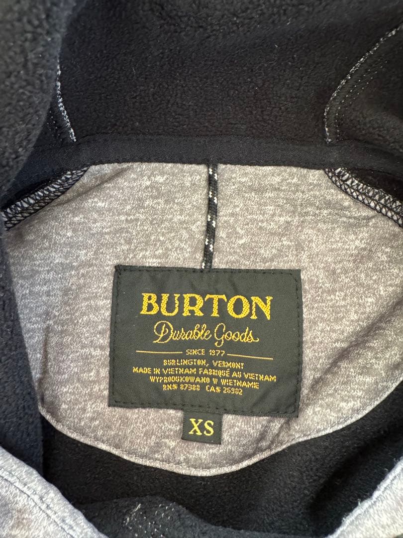 BURTON パーカー　撥水加工