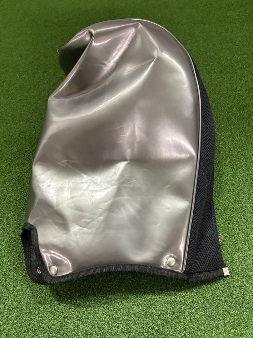 本間ゴルフツアーワールド　グレーエナメルキャディバッグ　中古美品