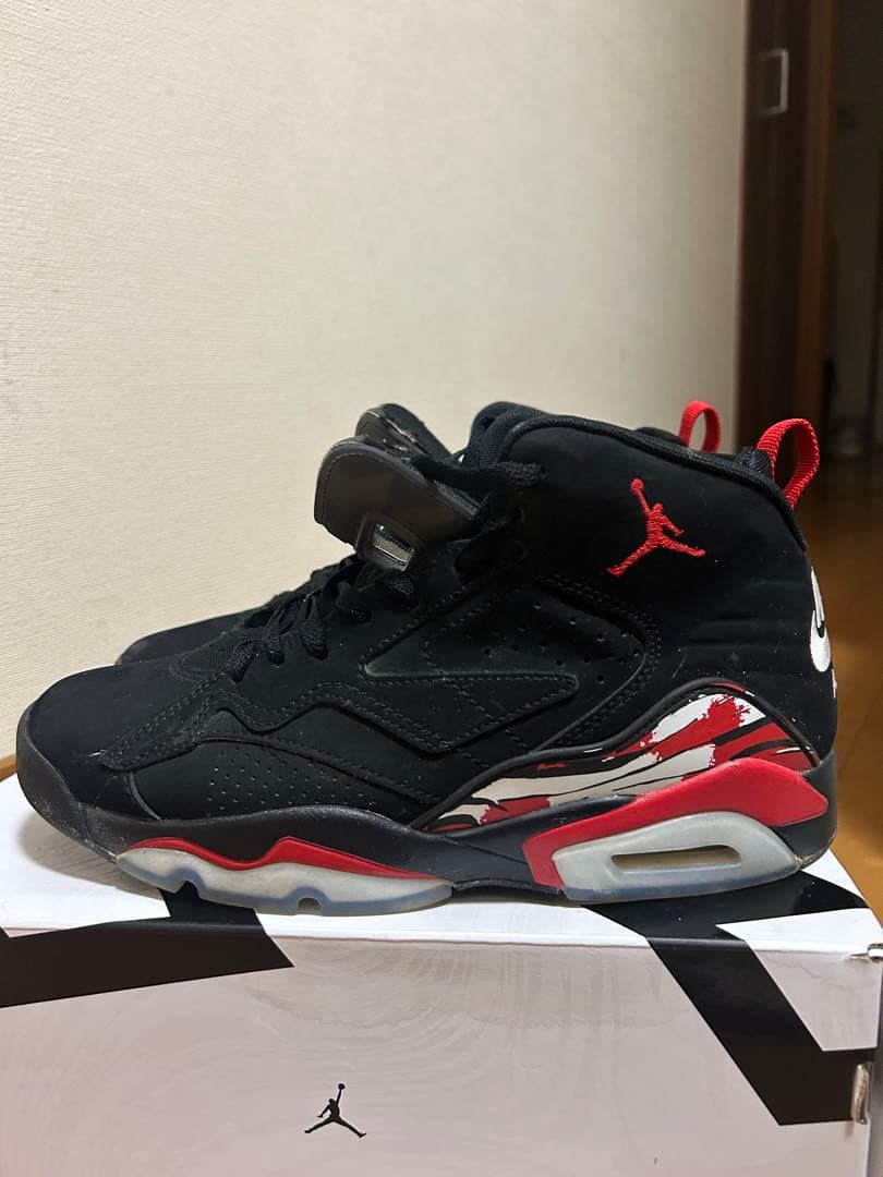 ナイキジャンプマン MVP Black White University Red