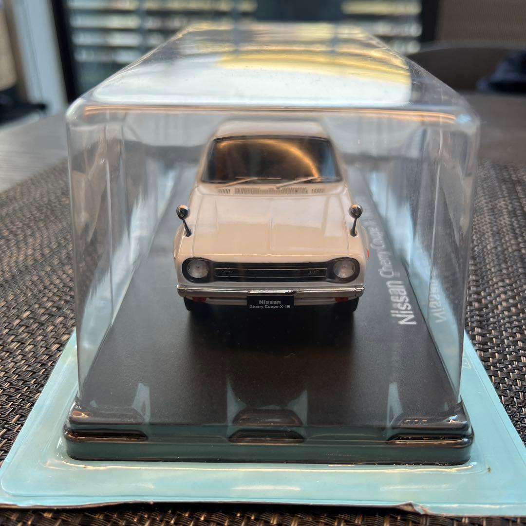 i Nissan Cherry Coupe X-1R (1973) ミニカー
