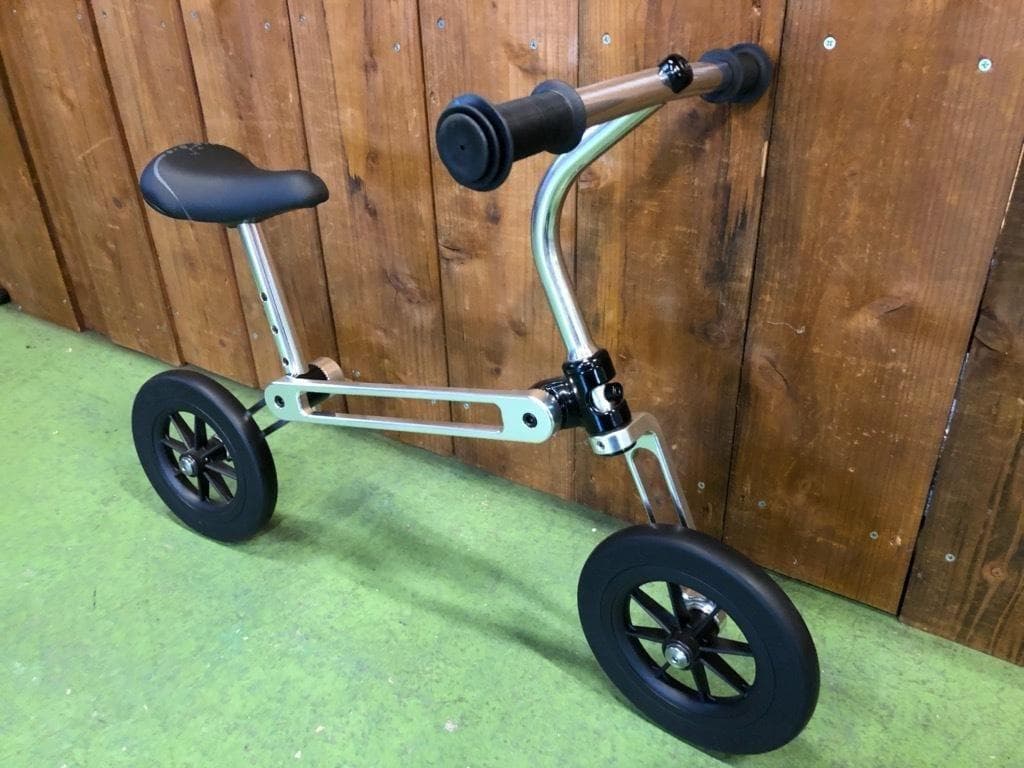 ランニングバイク　キックバイク FFC X-MINI PUSH BIKE BK