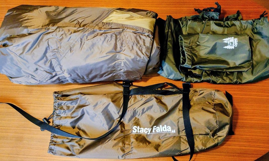 【新品未使用】ステイシー ファルダ