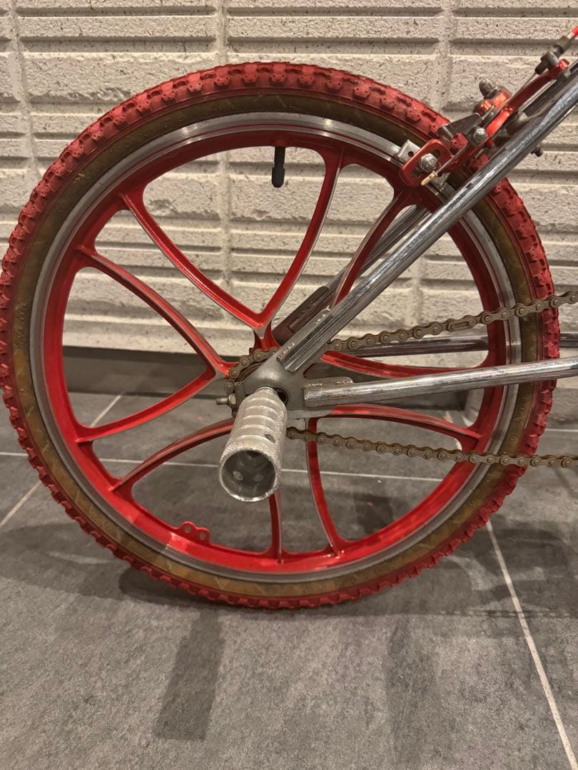 BMX Red line ヴィンテージ　※タイヤ空気無し