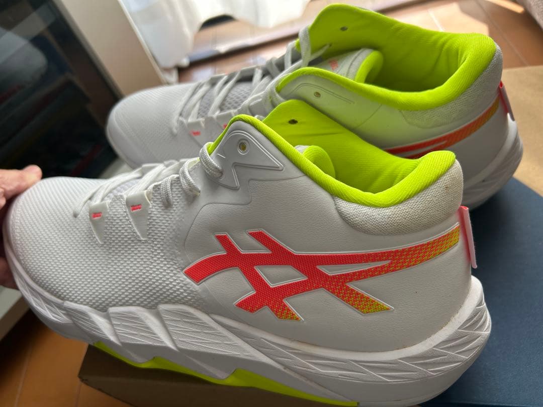 新品⭐︎ASICS バスケットボールシューズ UNPRE ARS2 30cm