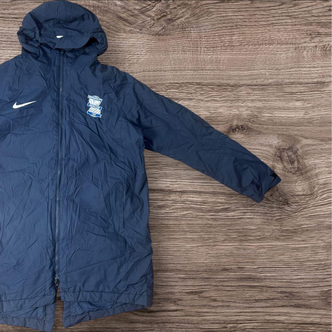 NIKEナイキバーミンガムFC 中綿ベンチコート L 紺刺繍ロング丈