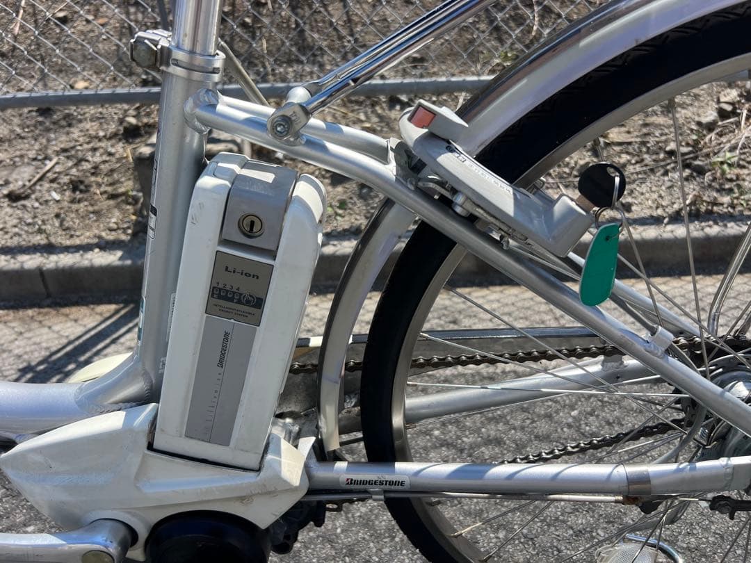 ブリジストンアシスタ電動アシスト自転車26インチ　関東圏配送可能　26