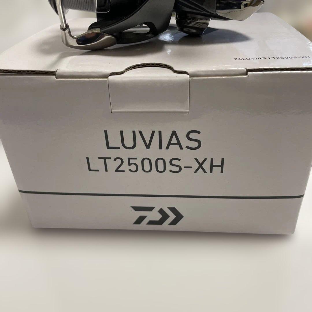 DAIWA LUVIAS LT2500S-XH スピニングリール