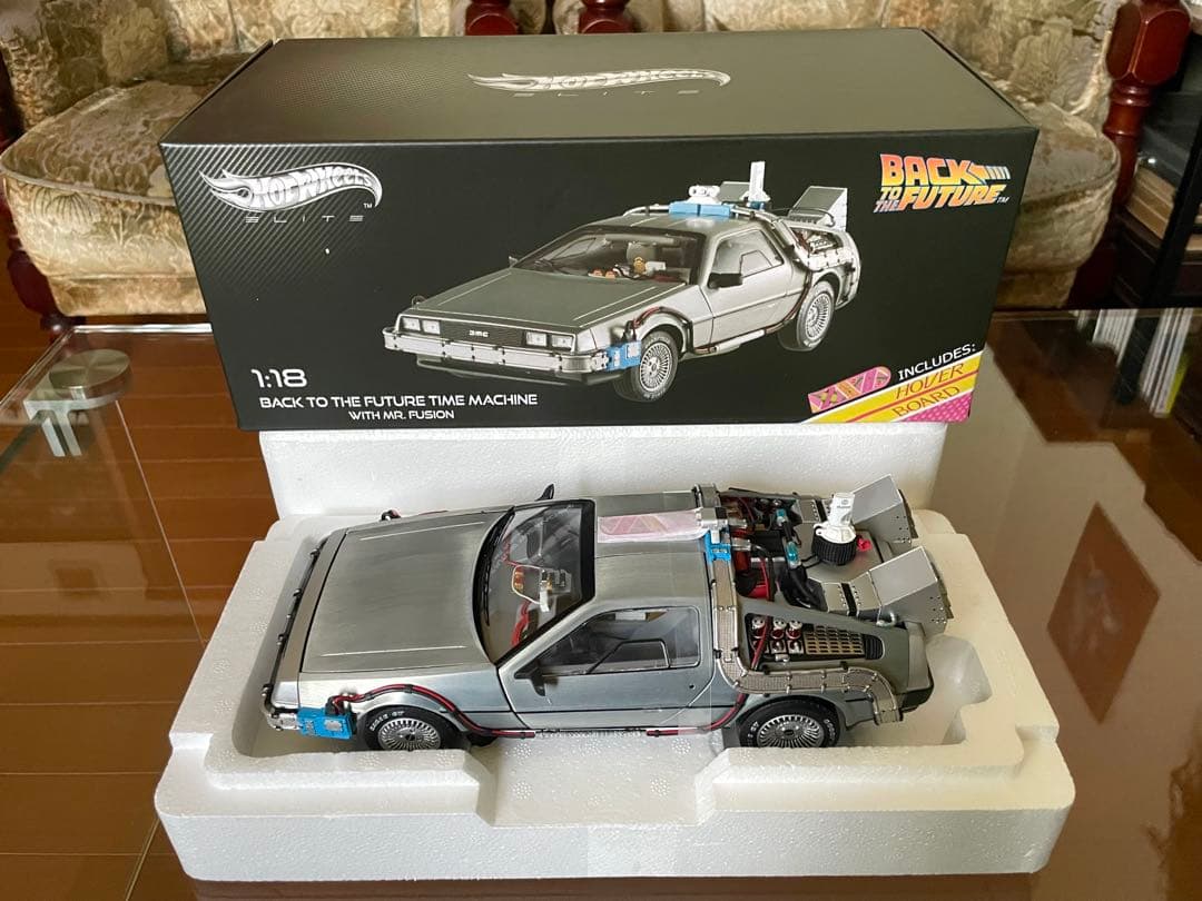 1/18 ホットウィール バックトゥーザフューチャー デロリアン未展示品