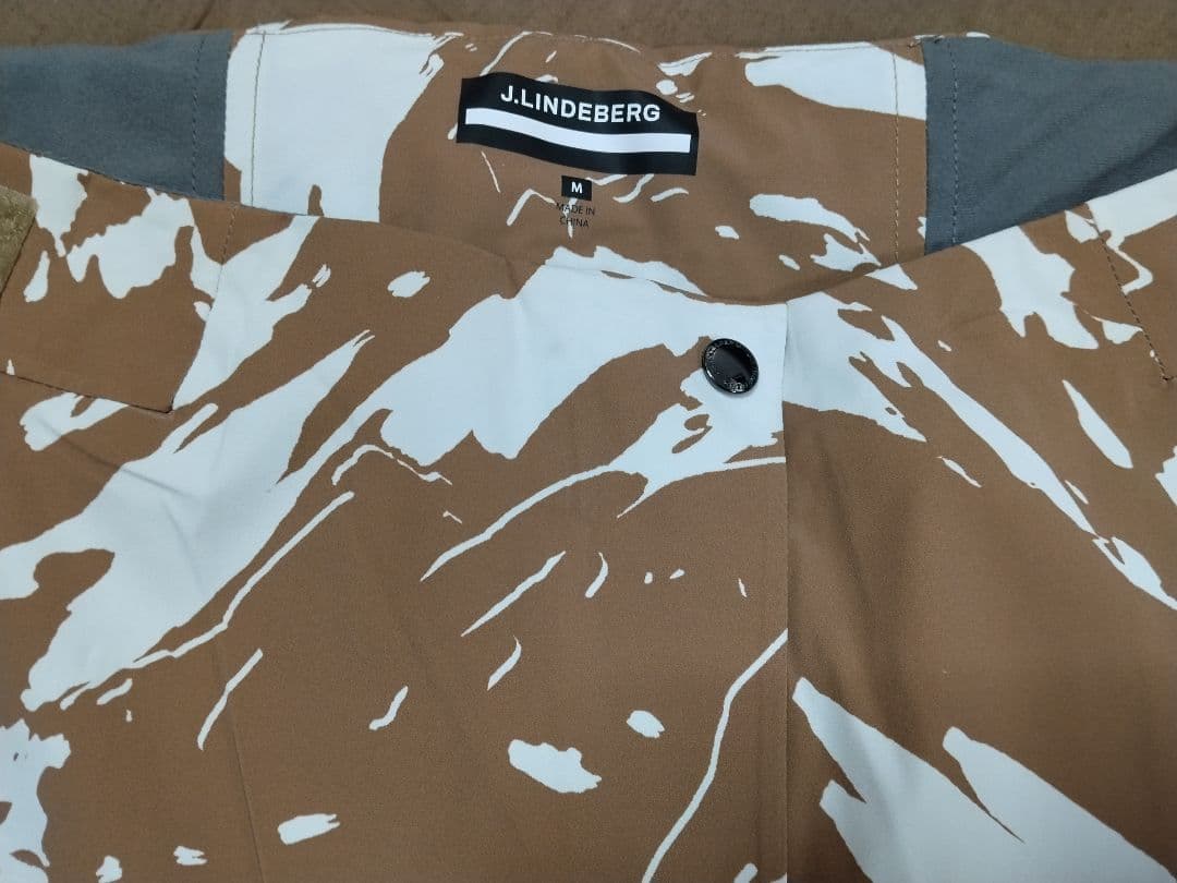 新品 J.LINDEBERG ジェイリンドバーグ 迷彩 スキー パンツ 40