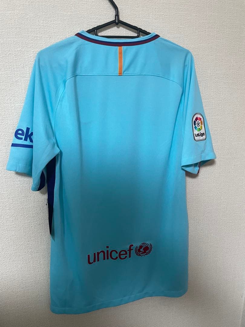 ウェア 2017-18 Barcelona Away Shirt